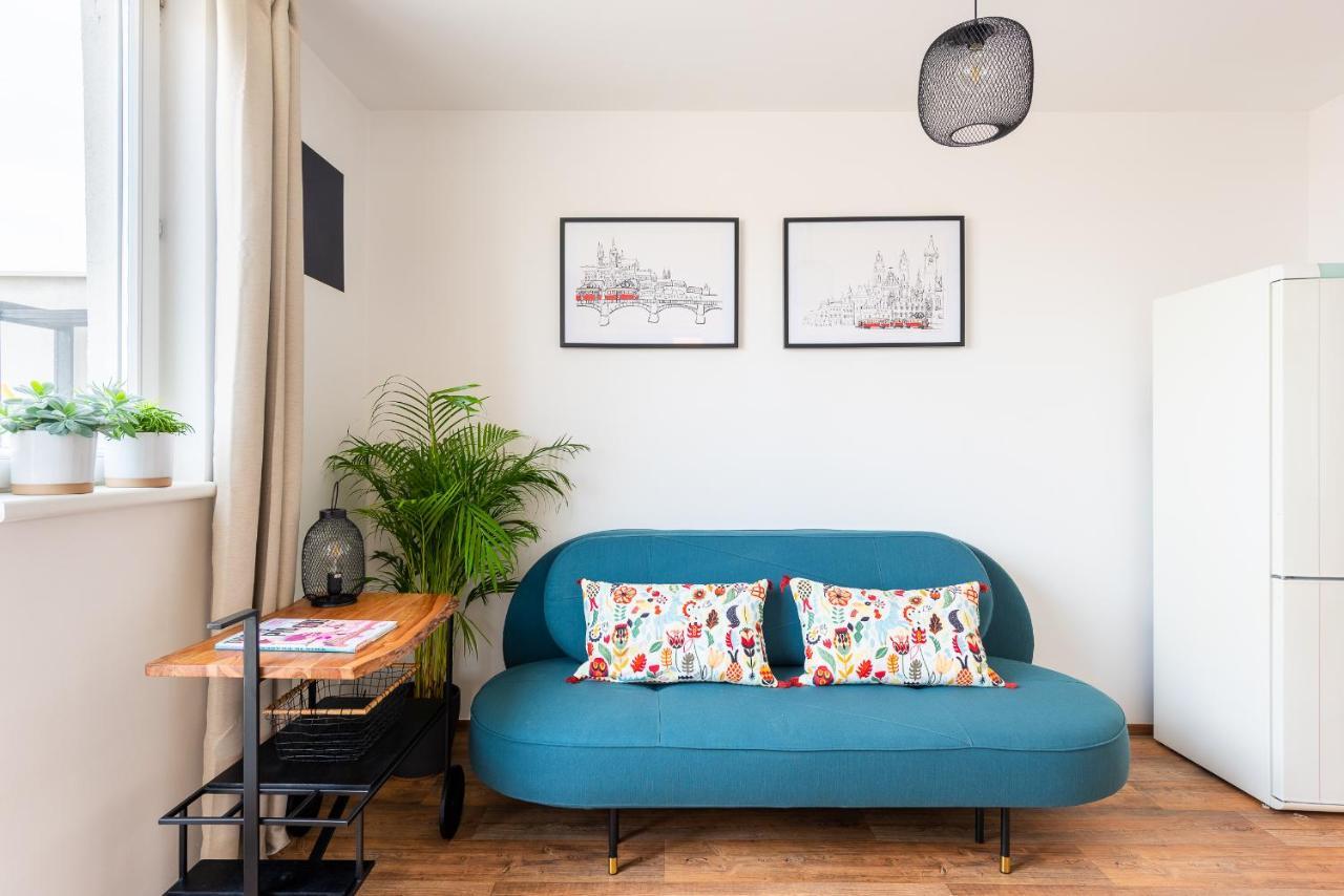 Bright Charming Apt With Terrace, Parking & Airco. 프라하 외부 사진