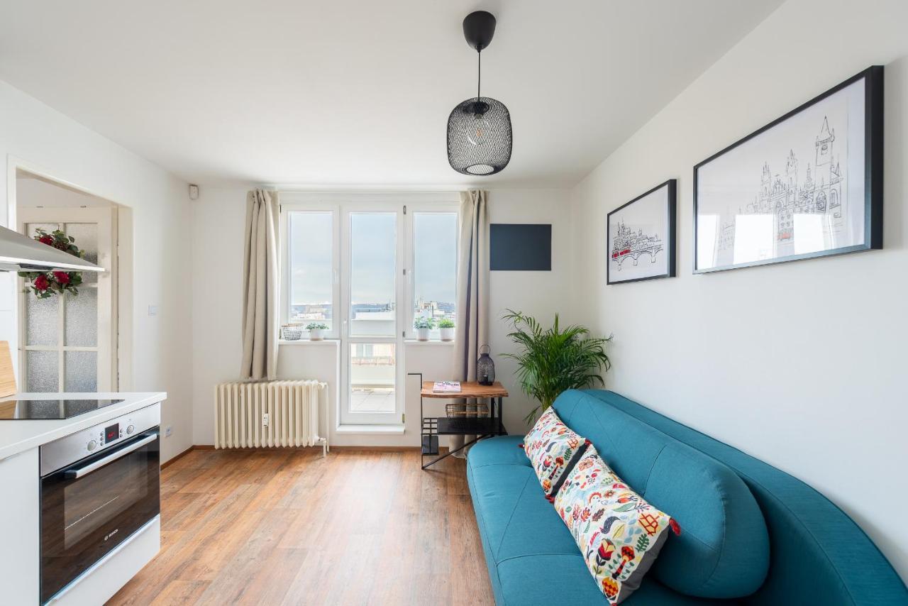 Bright Charming Apt With Terrace, Parking & Airco. 프라하 외부 사진